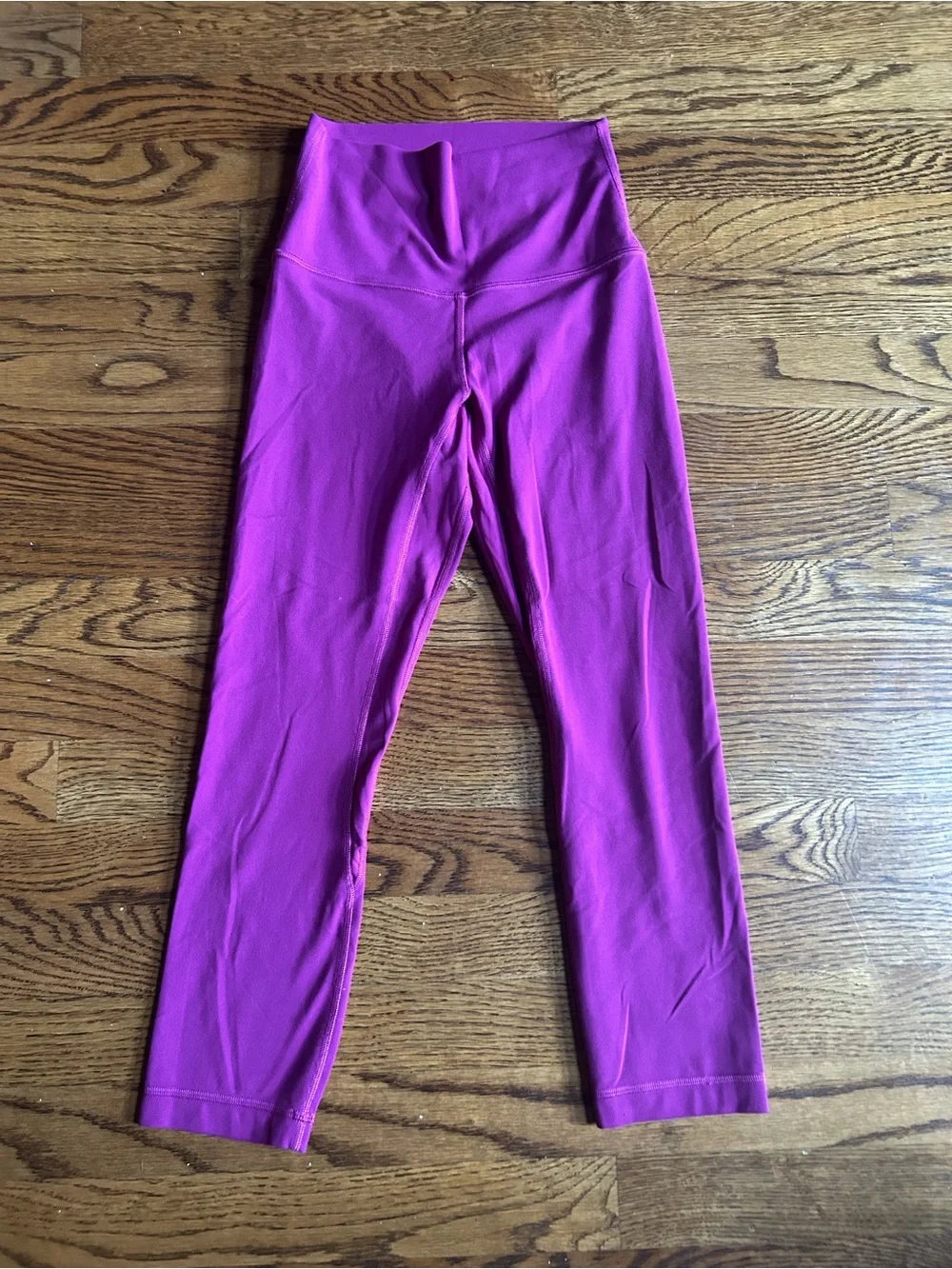 Lululemon Cropped Leggings Size 2 Purple Magenta High Rise Athletic Yoga Pants